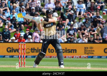 Martin Guptill, de Nouvelle-Zélande, se batte lors du deuxième match international de cricket de Twenty20 entre la Nouvelle-Zélande et l'Australie à l'Université Oval de Dunedin, Nouvelle-Zélande sur 25 février 2021. (Photo de Sanka Vidanagama/NurPhoto) Banque D'Images