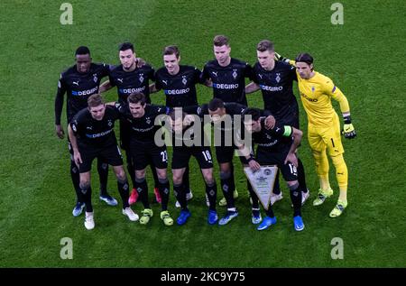 Team VfL Borussia Mönchengladbach avant le VfL Borussia Mönchengladbach vs Manchester City FC UEFA Champions League ronde de 16, match de 1st jambes à Puskás Aréna le 24 février 2021 à Budapest, Hongrie. (Photo de Robert Szaniszló/NurPhoto) Banque D'Images