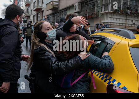Les femmes et la communauté LGBTQI ont organisé une manifestation à Istanbul, en Turquie, sur 6 mars 2021 pour la prochaine Journée internationale de la femme. (Photo par Erhan Demirtas/NurPhoto) Banque D'Images