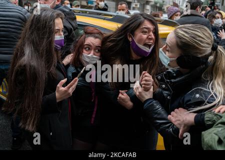 Les femmes et la communauté LGBTQI ont organisé une manifestation à Istanbul, en Turquie, sur 6 mars 2021 pour la prochaine Journée internationale de la femme. (Photo par Erhan Demirtas/NurPhoto) Banque D'Images