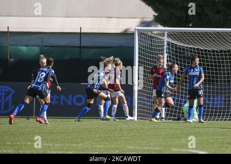 Gloria Marinelli du FC Internazionale célèbre après avoir marquant le premier but de son équipe lors du match des femmes Coppa Italia entre le FC Internazionale et l'AC Milan au Stadio Ernesto Breda sur 14 mars 2021 à Sesto San Giovanni, Italie. (Photo de Giuseppe Cottini/NurPhoto) Banque D'Images