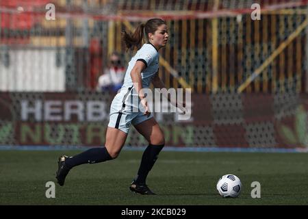 Melanie Leupolz (Allemagne) du FC Chelsea court avec le ballon lors du match de 16 de la Ligue des champions de l'UEFA pour les femmes entre l'Atlético de Madrid et les femmes du FC Chelsea au Stadio Brianteo on 10 mars 2021 à Monza, en Italie. (Photo de Jose Breton/Pics action/NurPhoto) Banque D'Images