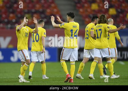 Ianis Hagi de Roumanie et Razvan Marin lors de la coupe du monde de la FIFA, Qatar 2022 qualification football match Roumanie contre Macédoine du Nord à Bucarest, on 25 mars 2021. (Photo par Alex Nicodim/NurPhoto) Banque D'Images