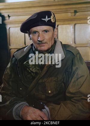 Portrait du maréchal Sir Bernard Montgomery de l'Armée britannique pendant la Seconde Guerre mondiale, 1944. Banque D'Images