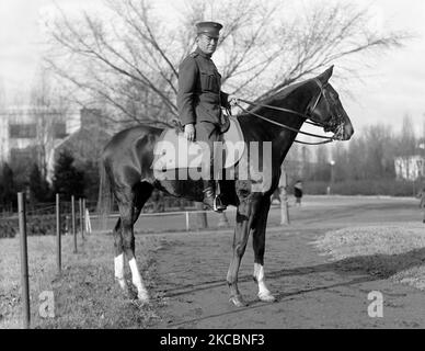 Le général John Archer Lejeune à cheval, 1920. Banque D'Images