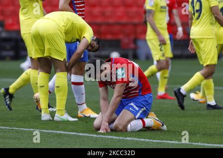 Antonio Puertas, de Grenade CF réagit pendant le match de la Liga entre Grenade CF et Villarreal CF au stade Nuevo Los Carmenes sur 3 avril 2021 à Grenade, en Espagne. Les stades de football en Espagne restent fermés aux fans en raison de la pandémie du coronavirus. (Photo par Álex Cámara/NurPhoto) Banque D'Images