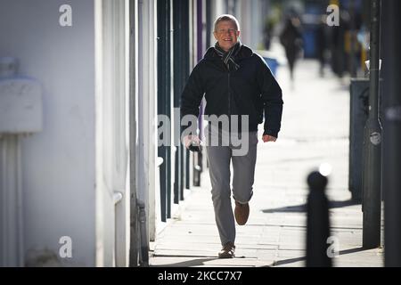 Willie Rennie, chef libéral démocrate écossais, lors d'une visite au Caldow salon on 5 avril 2021, à Édimbourg, en Écosse. Alors qu'il poursuit sa campagne pour les prochaines élections parlementaires écossaises en annonçant les plans de santé mentale de son parti. (Photo par Ewan Bootman/NurPhoto) Banque D'Images