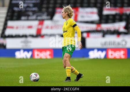 Todd Cantwell de Norwich City en action pendant le match de championnat Sky Bet entre Derby County et Norwich City au Pride Park, Derby, Angleterre, le 10th avril 2021. (Photo de Jon Hobley/MI News/NurPhoto) Banque D'Images