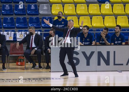 Šar?nas Jasikevi?ius entraîneur de Barça pendant le match de Barça contre Real Madrid de la ligue ACB sur 11 avril 2021, à Palau Blaugrana, Barcelone, Espagne. (Photo de Pau de la Calle/NurPhoto) Banque D'Images