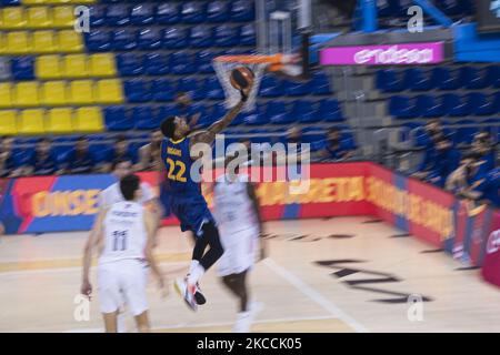 Cory Higgins (22) de Barça pendant le match Barça contre Real Madrid de la ligue ACB sur 11 avril 2021, à Palau Blaugrana, Barcelone, Espagne. (Photo de Pau de la Calle/NurPhoto) Banque D'Images