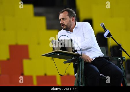 Président-arbitre Damien Dumusois, lors de la coupe Billie Jean King à Cluj-Napoca, Roumanie, le 16 avril 2021. (Photo de Flaviu Buboi/NurPhoto) Banque D'Images