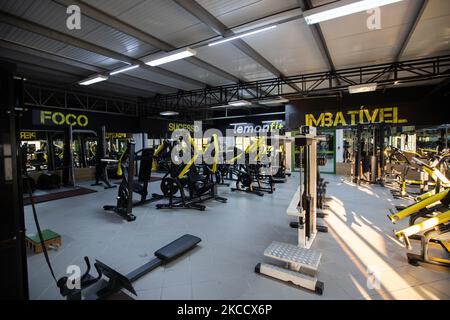 Une vue générale du gymnase, sur 17 avril 2021, à Lisbonne, Portugal. Les gymnases sans classes de groupe peuvent fonctionner, correspondent à la deuxième phase de la déflation selon le gouvernement du Portugal. (Photo de Nuno Cruz/NurPhoto) Banque D'Images