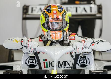 Lorenzo Colombo d'Italie de Campos Racing, portrait pendant la deuxième journée de Formule 3 essais au circuit de Barcelone - Catalunya sur 21 avril 2021 à Montmelo, Espagne. (Photo par Xavier Bonilla/NurPhoto) Banque D'Images