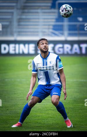 Leon Bell Bell Bell de Magdeburg contrôle le ballon pendant le 3. Match Liga entre 1. FC Magdebourg et VfB Luebeck au MDCC-Arena sur 25 avril 2021 à Magdebourg, Allemagne. (Photo de Peter Niedung/NurPhoto) Banque D'Images