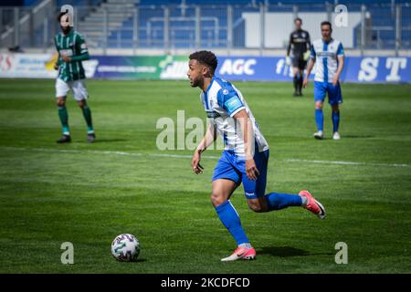 Leon Bell Bell Bell de Magdeburg contrôle le ballon pendant le 3. Match Liga entre 1. FC Magdebourg et VfB Luebeck au MDCC-Arena sur 25 avril 2021 à Magdebourg, Allemagne. (Photo de Peter Niedung/NurPhoto) Banque D'Images