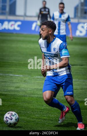 Leon Bell Bell Bell de Magdeburg contrôle le ballon pendant le 3. Match Liga entre 1. FC Magdebourg et VfB Luebeck au MDCC-Arena sur 25 avril 2021 à Magdebourg, Allemagne. (Photo de Peter Niedung/NurPhoto) Banque D'Images