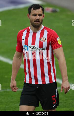 Bailey Wright de Sunderland lors du match de la Sky Bet League 1 entre Sunderland et Blackpool au stade de Light, Sunderland, Angleterre, le 27th avril 2021. (Photo de Mark Fletcher/MI News/NurPhoto) Banque D'Images