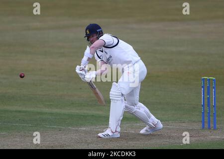 Le 29th avril 2021, le Liam Norwell de Warwickshire battait pendant le County Cricket Club et le Warwickshire County Cricket Club à Emirates Riverside, Chester le Street, Royaume-Uni. (Photo de Mark Fletcher/MI News/NurPhoto) Banque D'Images