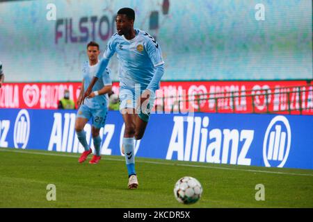 Ibrahim Alhassan de CD Nacional pendant le match de Liga nos entre Sporting CP et CD Nacional à Estádio José Alvalade sur 1 mai 2021 à Lisbonne, Portugal. (Photo de Valter Gouveia/NurPhoto) Banque D'Images