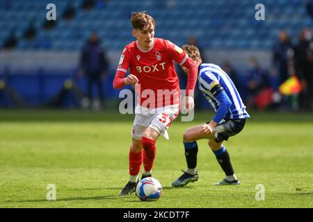 James Garner (37) de la forêt de Nottingham lors du match de championnat Sky Bet entre Sheffield mercredi et la forêt de Nottingham à Hillsborough, Sheffield, le samedi 1st mai 2021. (Photo de Jon Hobley/MI News/NurPhoto) Banque D'Images