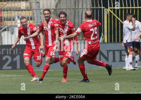 Andrea Barberis de l'AC Monza fêtez le but pendant le match de la série B entre l'AC Monza et la Conférence américaine au Stadio Brianteo sur 04 mai 2021 à Monza, Italie (photo de Mairo Cinquetti/NurPhoto) Banque D'Images