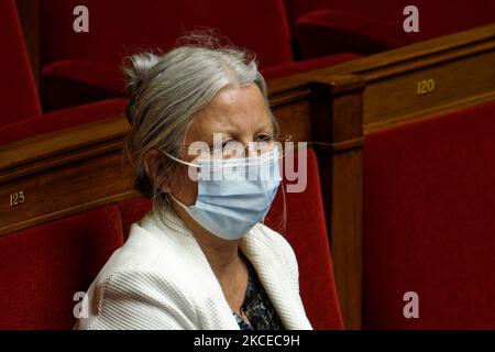 Agnes Thill, membre du Parlement de l'UDI, participe au débat du projet du gouvernement sur la crise sanitaire Covid-19 et la gestion de la transition avec un nouveau plan de mesures sanitaires élargi qui stipule une passe sanitaire et un confinement local - 10 mai 2021, Paris France (photo de Daniel Pier/NurPhoto) Banque D'Images