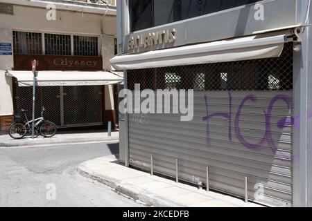 Fermeture de magasins au centre d'Athènes, Grèce sur 12 mai 2021. (Photo de Nikolas Kokovovlis/NurPhoto) Banque D'Images