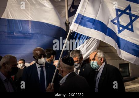 La communauté juive de Rome s'est réunie au Portico d'Ottavia pour soutenir Israël après que le conflit au Moyen-Orient s'est à nouveau enflammé. Plusieurs hommes politiques ont également manifesté leur solidarité sur 12 mai 2021 à Rome, Italie (photo d'Andrea Ronchini/NurPhoto) Banque D'Images