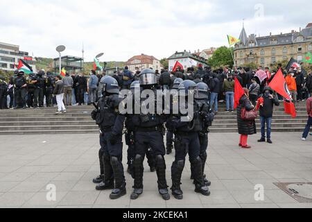 Les participants participent à une manifestation pro-palestinienne à Stuttgart, en Allemagne, sur 15 mai 2021 (photo d'Agron Beqiri/NurPhoto) Banque D'Images