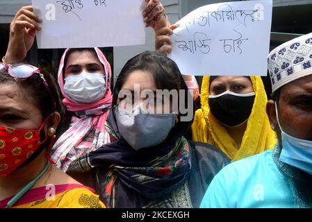 Des groupes de femmes journalistes participent à une manifestation demandant la libération de la journaliste d'investigation Rozina Islam, détenue à Dhaka, au Bangladesh, sur 19 mai 2021. (Photo par Mamunur Rashid/NurPhoto) Banque D'Images