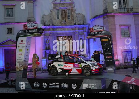 Kalle ROVANPERA (fin) et Jonne HALTTUNEN (fin) dans TOYOTA Yaris WRC de TOYOTA GAZOO WRT dans la cérémonie de démarrage du rassemblement Vodafone WRC Portugal 2021 à Matosinhos - Portugal, on 20 mai 2021. (Photo de Paulo Oliveira/NurPhoto) Banque D'Images