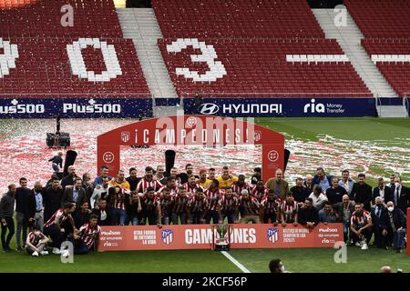 Joueurs Atletico lors de la cérémonie de remise du trophée de championnat de la Liga 20/21 à l'Estadio Wanda Metropolitano sur 23 mai 2021 à Madrid, Espagne. (Photo de Jose Breton/Pics action/NurPhoto) Banque D'Images