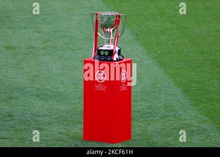 Trophée à l'Estadio Wanda Metropolitano sur 23 mai 2021 à Madrid, Espagne pendant les joueurs de l'Atlético de Madrid célèbrent le titre de la Ligue espagnole. (Photo par Indira/DAX Images/NurPhoto) Banque D'Images