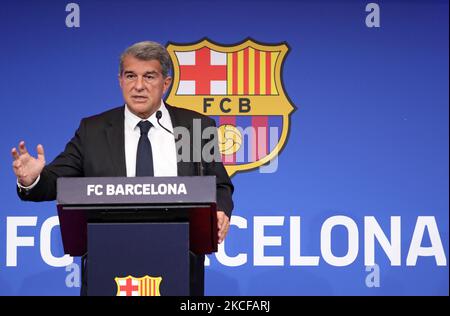 Le Président du FC Barcelone se présente à une conférence de presse pour exposer la situation des zones économiques et sportives du club, le 28th mai 2021, à Barcelone, en Espagne. (Photo de Joan Valls/Urbanandsport/NurPhoto) Banque D'Images