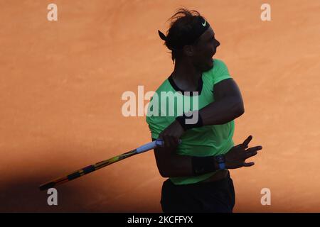 Rafael NADAL d'Espagne lors de la première ronde de Roland Garros à Roland Garros sur 1 juin 2021 à Paris, France. (Photo de Mehdi Taamallah/NurPhoto) Banque D'Images