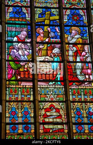 Vitraux dans l'église notre-Dame de Bruges en Belgique, en Europe. L'église notre-Dame de Bruges est une église médiévale datant principalement des XIII, XIV et XV (Photo de Creative Touch Imaging Ltd./NurPhoto) Banque D'Images