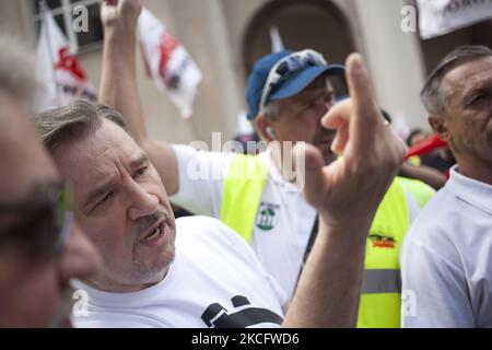 Piotr Duda, chef du mouvement solidarité vu pendant les travailleurs des mines de charbon, proteste contre la fermeture de mines à Varsovie sur 9 juin 2021. (Photo de Maciej Luczniewski/NurPhoto) Banque D'Images