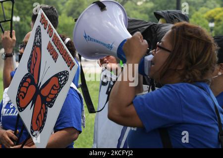 L'activiste de l'Alliance nationale de TPS tient un rassemblement pour demander au président Joe Biden un TPS avec la résidence maintenant dans le cadre d'une journée nationale d'action, sur 10 juin 2021 à la zone 15/Colline du Capitole à Washington DC, États-Unis. (Photo de Lénine Nolly/NurPhoto) Banque D'Images