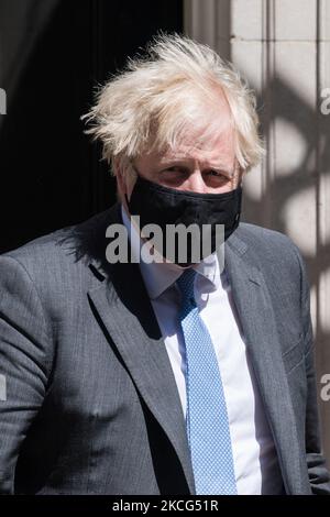 LONDRES, ROYAUME-UNI - le 16 JUIN 2021 : le Premier ministre britannique Boris Johnson quitte le 10 Downing Street pour les PMQ à la Chambre des communes sur 16 juin 2021 à Londres, en Angleterre. (Photo de Wiktor Szymanowicz/NurPhoto) Banque D'Images