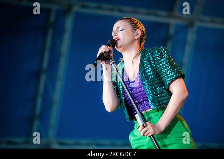 Emma Marrone se produit en direct à Carroponte sur 23 juin 2021 à Milan, Italie. (Photo par Alessandro Bremec/NurPhoto) Banque D'Images