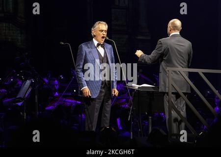 Artiste italien Andrea Bocelli, à Coimbra, Portugal, sur 26 juin 2021. Environ 13,000 personnes ont participé au concert à l'Estadio Cidade de Coimbra dans le cadre des restrictions de la pandémie Covid-19. (Photo de Rita Franca/NurPhoto) Banque D'Images