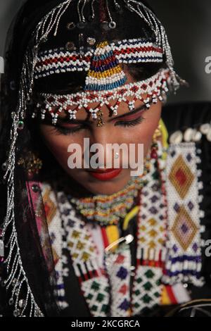 Rajastani Kalbelia dancer interprète une danse traditionnelle à Marwar, Rajasthan, Inde. (Photo de Creative Touch Imaging Ltd./NurPhoto) Banque D'Images