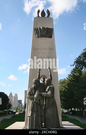 Monument du chemin de fer souterrain de la Tour de la liberté à Windsor, Ontario, Canada. Le chemin de fer souterrain était un réseau de routes secrètes et de maisons sûres utilisées par des esclaves noirs de 19th ans aux États-Unis pour s'échapper vers les États libres et le Canada avec l'aide d'abolitionnistes et d'alliés qui étaient sympathiques à leur cause. (Photo de Creative Touch Imaging Ltd./NurPhoto) Banque D'Images