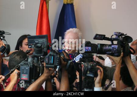 Masaki Noke, ambassadeur du Japon en Égypte, s'adresse aux médias après la libération du navire à conteneurs toujours donné lors d'une conférence de presse à Ismailia, en Égypte, mercredi, à 7 juillet 2021. (Photo de Ziad Ahmed/NurPhoto) Banque D'Images