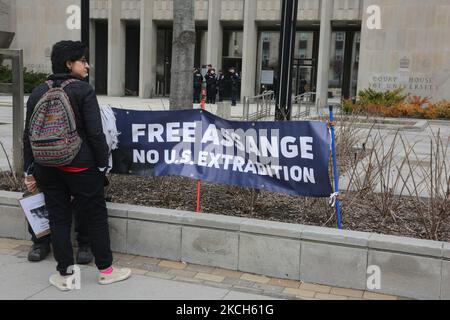 Les Canadiens protestent contre l'extradition aux États-Unis du fondateur de WikiLeaks, Julian Assange, au consulat américain de Toronto, au Canada, en Ontario, à 04 mai 2019. (Photo de Creative Touch Imaging Ltd./NurPhoto) Banque D'Images