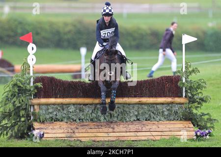 Erin Jennings équitation nuit Fury lors de l'événement PT Section M Cross Country au Barbury Castle International Horse Trials, Marlborough, Wiltshire, Royaume-Uni, le dimanche 11th juillet 2021. (Photo de Jon Bromley/MI News/NurPhoto) Banque D'Images