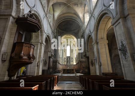 Vue générale de l'abbaye Saint Martin de Mondaye. Lundi, 19 juillet 2021, à Juaye-Mondaye, Calvados, Normandie, France. (Photo par Artur Widak/NurPhoto) Banque D'Images