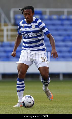 Reading's Femi AZEEZduring friendly Between Reading and West Ham United au Select car Leasing Stadium , Reading, Royaume-Uni, le 21st juillet 2021 (photo par action Foto Sport/NurPhoto) Banque D'Images