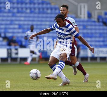 Reading's Femi AZEEZduring friendly Between Reading and West Ham United au Select car Leasing Stadium , Reading, Royaume-Uni, le 21st juillet 2021 (photo par action Foto Sport/NurPhoto) Banque D'Images