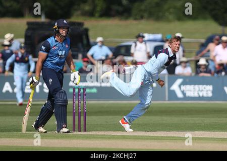 Scott Borthwick de Durham Bowls lors du match de la Royal London One Day Cup entre Kent et Durham au County Ground, Beckenham, Royaume-Uni, le 22nd juillet 2021. (Photo de will Matthews/MI News/NurPhoto) Banque D'Images